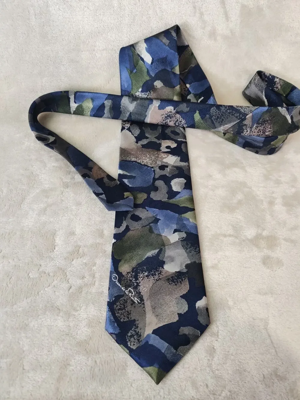 Vintage Oscar De La Renta Tie Abstract Geometric Polyester Silk Blend 4